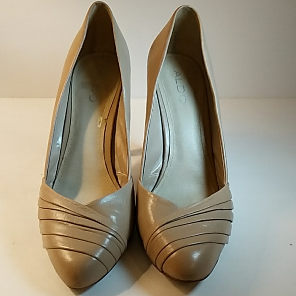 Aldo Dressy Creme Hi-Heel Pumps for Work Sz. 10